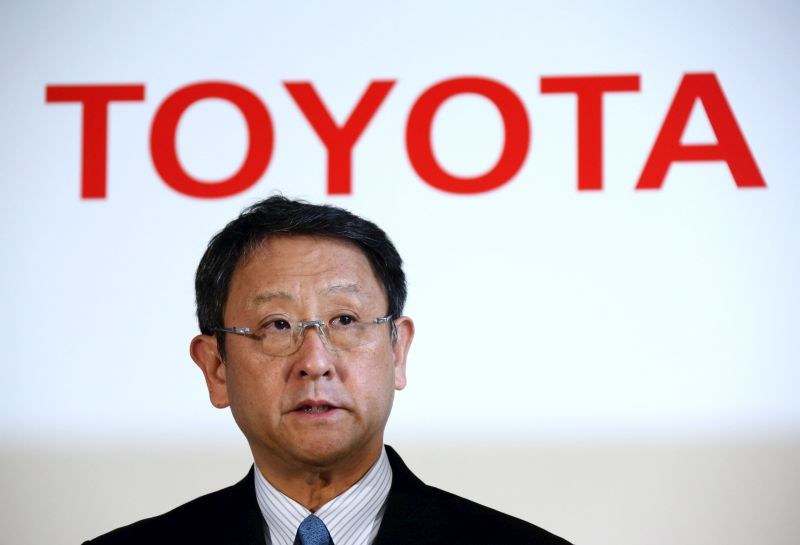 Szef Toyoty został doceniony na innowacyjność (m.in. wodorową Toyotę Mirai) /Informacja prasowa