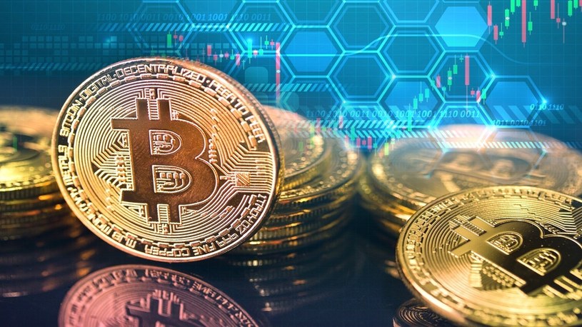 Szef Twittera twierdzi, że Bitcoin będzie jedyną walutą na świecie /Geekweek
