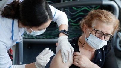 Szef WHO: Bogate kraje powinny się wstrzymać z trzecią dawką szczepionki