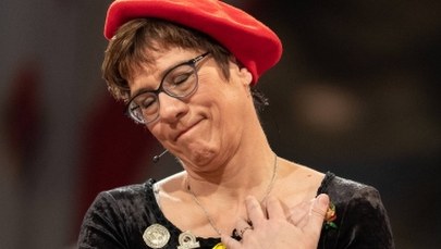 Szefowa CDU krytykowana za żart o toaletach. ”Był ktoś z was w Berlinie?”