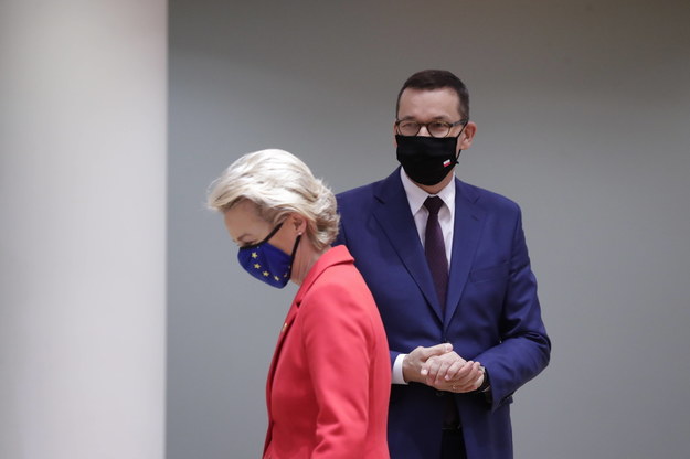 Szefowa Komisji Europejskiej Ursula von der Leyen oraz Mateusz Morawiecki /OLIVIER HOSLET /PAP/EPA