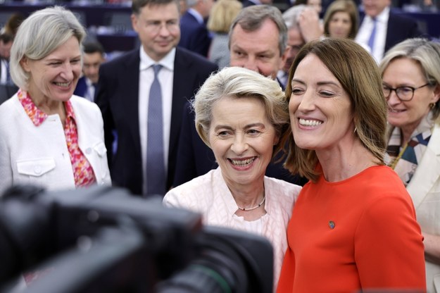 Szefowa Komisji Europejskiej Ursula von der Leyen oraz przewodnicząca Parlamentu Europejskiego Roberta Metsola /RONALD WITTEK /PAP/EPA