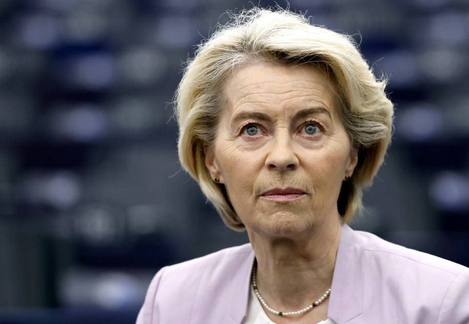 Szefowa Komisji Europejskiej Ursula von der Leyen /GUILLAUME HORCAJUELO  /PAP/EPA