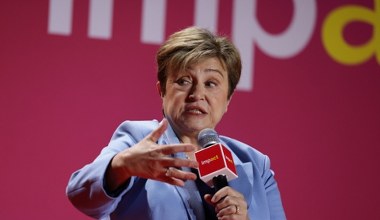 Szefowa MFW krytycznie o mrożeniu cen paliw. "Dolewanie oliwy do ognia"