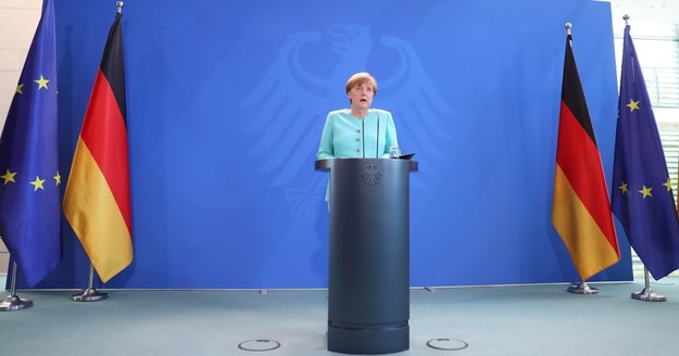 Szefowa niemieckiego rządu Angela Merkel wygłasza oświadczenie ws. Brexitu /Kay Nietfeld  /PAP/EPA
