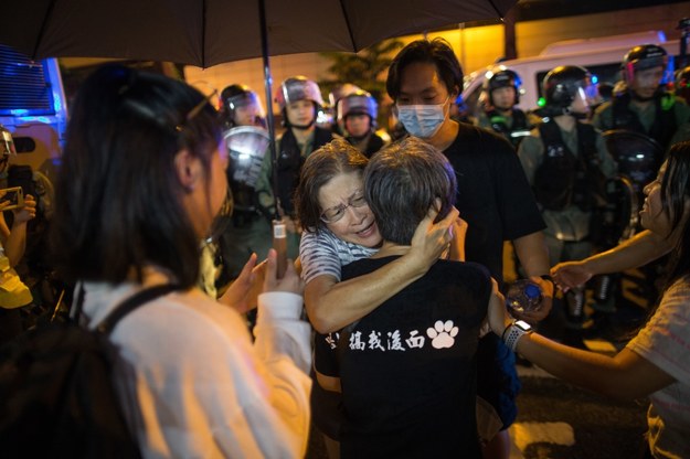 Szefowa władz Hongkongu ogłosiła, że wycofa projekt zmian prawa ekstradycyjnego, który doprowadził do wielomiesięcznych protestów /JEROME FAVRE /PAP/EPA