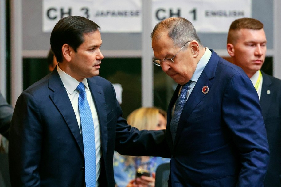 Szefowie dyplomacji USA i Rosji, Marco Rubio i Siergiej Ławrow / 	FAZRY ISMAIL    /PAP/EPA