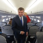 "Szejk Podkarpacia". Wg opozycji, Kuchciński woził rządowymi samolotami posłów PiS i ich rodziny