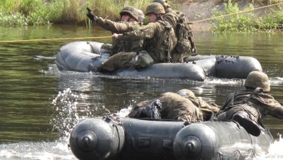 Szeregowi zawodowi będą mogli służyć dłużej niż 12 lat