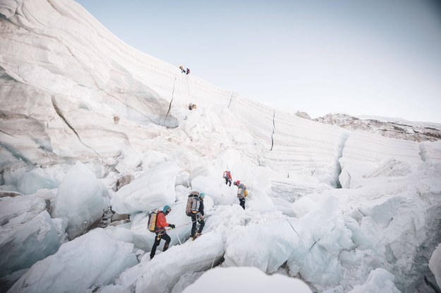 Szerpa Kami Rita w drodze na Mount Everest /SEVEN SUMMIT TREK / HANDOUT /PAP/EPA
