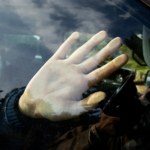 porwanie dziecka Sześciolatka uratowała rodzinę przed porwaniem. Użyła znaku SOS