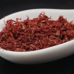 Szkarłatna przyprawa o cytrynowym smaku. Dla wątroby jest lekarstwo, pomaga trawić i obniżyć cukier