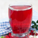 sok Szkarłatny owoc jesieni ma więcej witaminy C niż cytryna. Zrób zapas soku i pij całą zimę