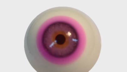 Szkła kontaktowe pomogą rozróżniać barwy