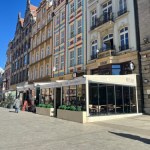 Wrocław Szklane ogródki znikną z wrocławskiego Rynku? Miasto grozi karą finansową