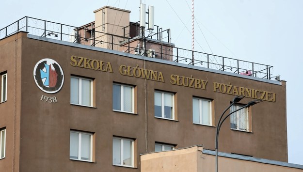 Szkoła Główna Straży Pożarnej / 	Tomasz Gzell    /PAP