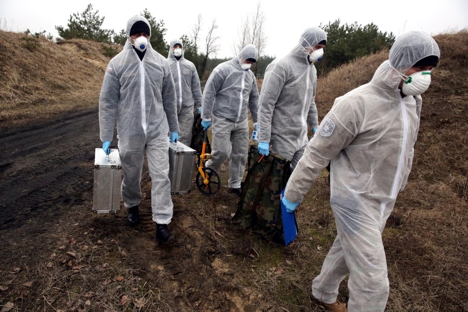 Szkolenie pirotechników 2. Mazowieckiego Pułku Saperów /Tomasz Gzell    /PAP