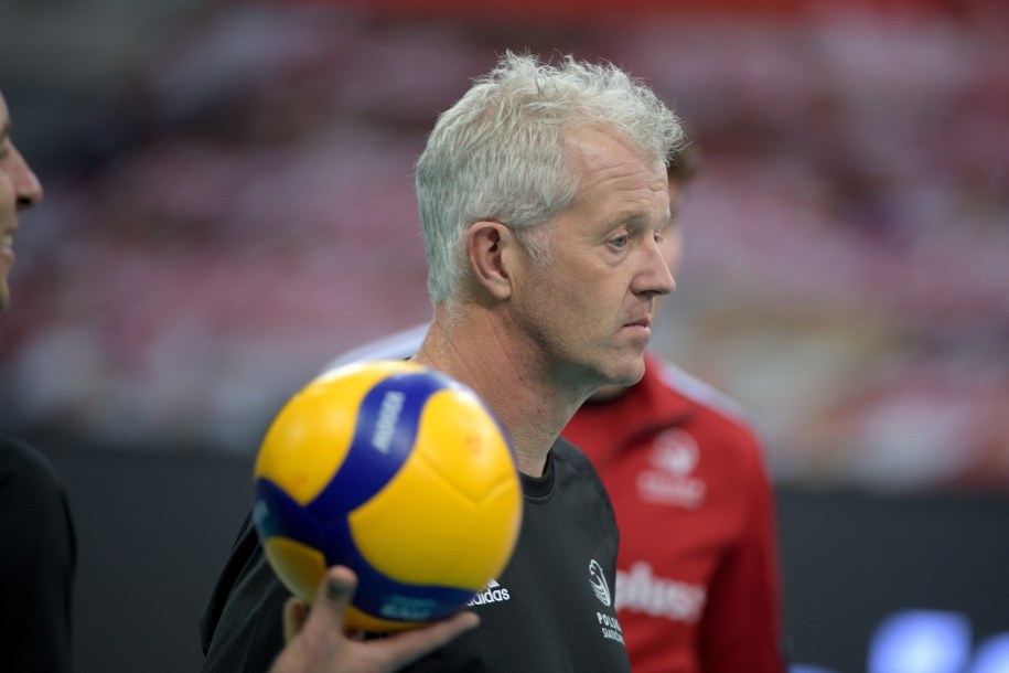 Szkoleniowiec reprezentacji Polski Vital Heynen na treningu przed meczem towarzyskim siatkarzy z Belgią /Grzegorz Michałowski /PAP