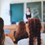 Szkoły z małych miejscowości przebijają monopol Warszawy w rankingu "Perspektyw"