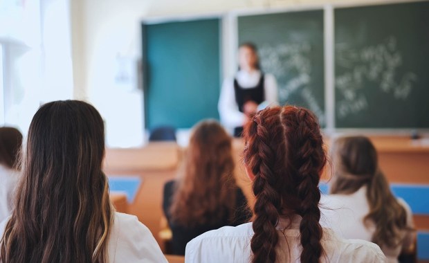 Szkoły z małych miejscowości przebijają monopol Warszawy w rankingu "Perspektyw"