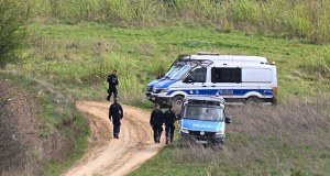 Szła w stronę masywu leśnego. Poszukiwania matki z dwojgiem dzieci