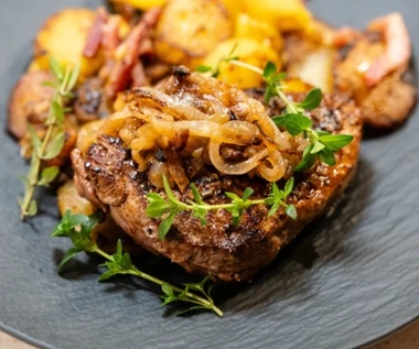 Szlachetny kawałek wołowiny, o którym zapomnieliśmy. W PRL-u robiło się z niego najlepszy rumsztyk