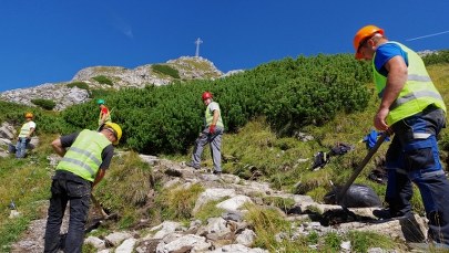 Szlak na Giewont ponownie otwarty po tragicznej burzy 