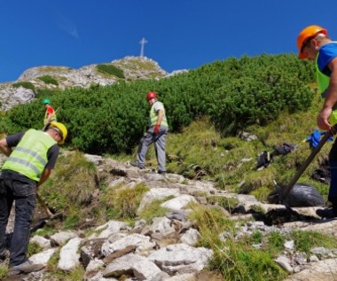 Szlak na Giewont ponownie otwarty po tragicznej burzy 