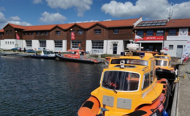 Szlak Wielkich Jezior Mazurskich. Ratownicy MOPR mają dużo pracy