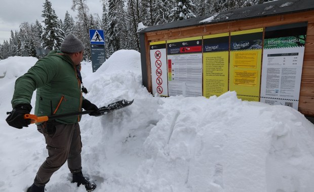 Szlaki w Tatrach znów otwarte z jednym wyjątkiem. Warunki są jednak trudne