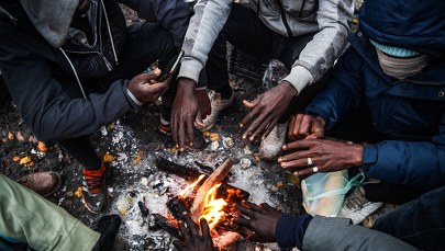 Szmuglują ludzi do Wielkiej Brytanii. Reklamują się na TikToku