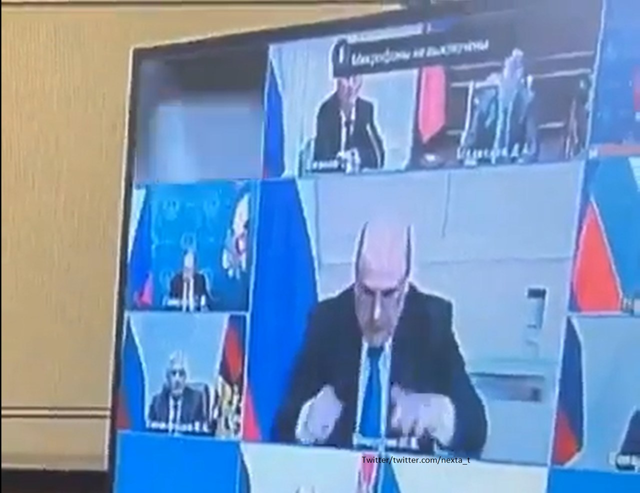Szojgu na naradzie z Putinem. Dziwne nagranie krąży w sieci