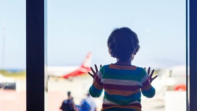 Szok na lotnisku: Rodzice porzucili syna i wybrali wakacje