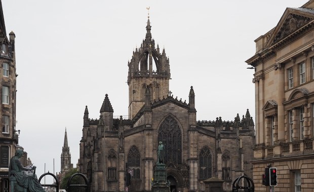 Szokujące odkrycie pod katedrą. Znaleźli dowody czarnej śmierci w szkielecie