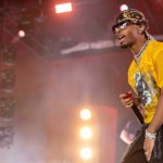 Szokujące odkrycie w tesli znanego piosenkarza. To zaginiona nastolatka