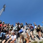 Szokujące zachowanie turystów w Tatrach. Weszli na krzyż na Giewoncie