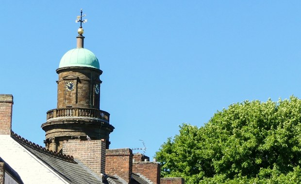 Szokujący gwałt przy kościele! Apel policji