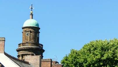 Szokujący gwałt przy kościele! Apel policji