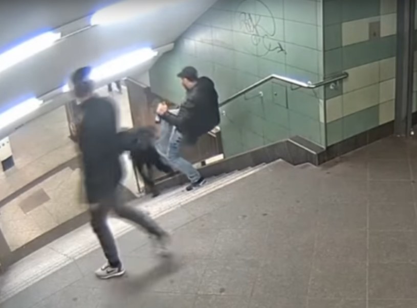 Szokujący incydent w berlińskim metrze /berlińska policja /