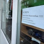 Szokujący napis na witrynie sklepu. To hasło rodem z III Rzeszy