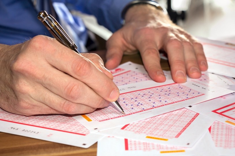 "Szóstka" w Lotto z podatkiem. Wygrany musi oddać 1,4 mln zł fiskusowi /123RF/PICSEL