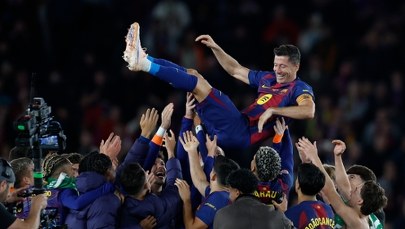 Szpaler, okrzyki i owacje na Camp Nou. Wzruszające pożegnanie Lewandowskiego