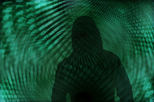 Szpieg kontra szpieg - wybuchła wojna między hakerami 