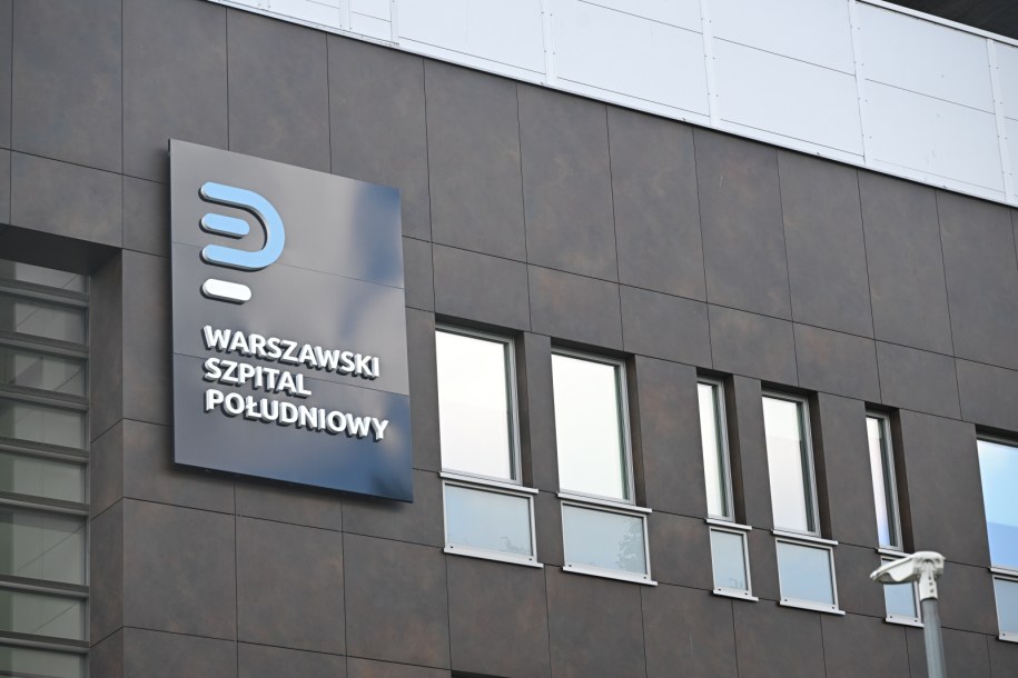 Szpital Południowy w Warszawie /Radek Pietruszka /PAP