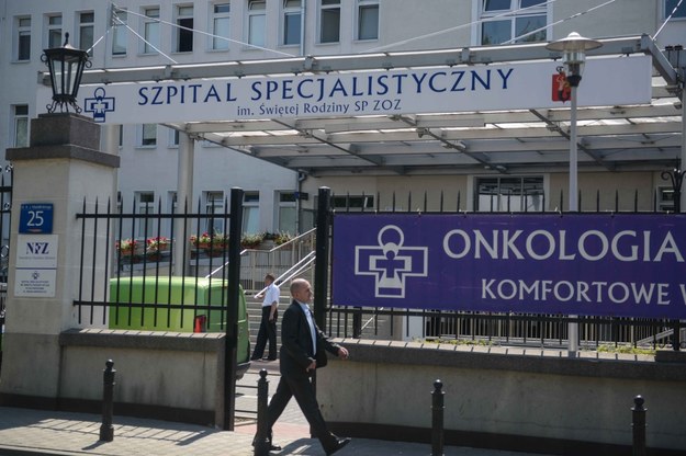 Szpital Specjalistyczny im. Świętej Rodziny przy ul. Madalińskiego w Warszawie /Jakub Kamiński   /PAP