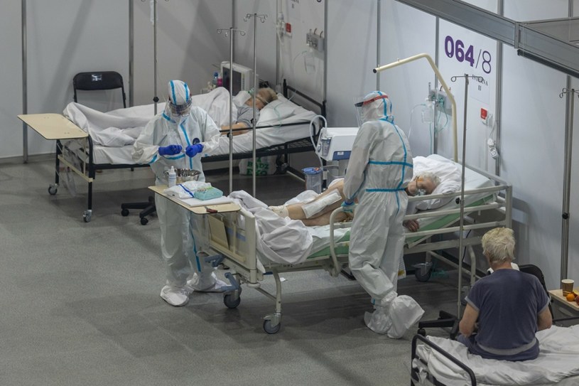 Szpital tymczasowy w Poznaniu dla chorych na COVID-19 /Jakub Walasek /Reporter