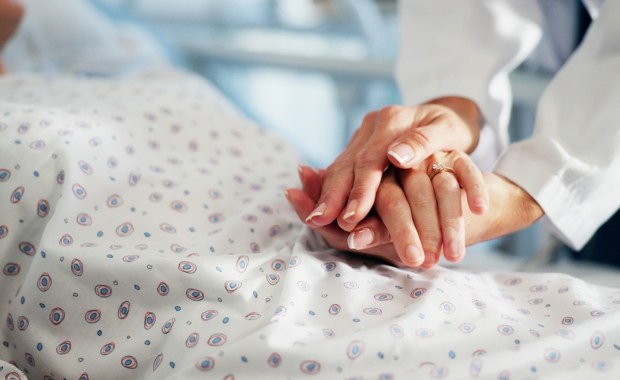 Szpital w Krotoszynie zawiesza oddział onkologiczny. Pacjenci protestują