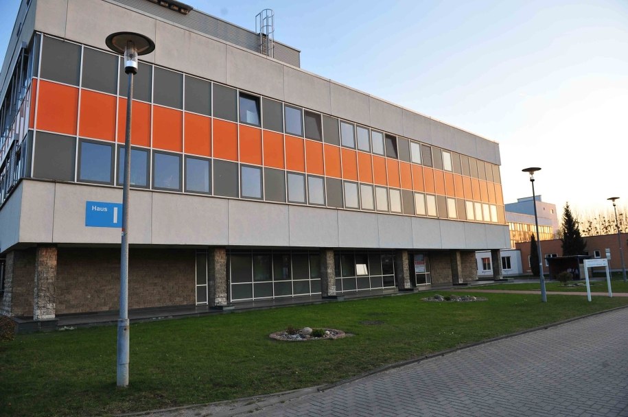 Szpital w mieście Friedland w Niemczech, gdzie przebadana została Maja /Marcin Bielecki /PAP/EPA