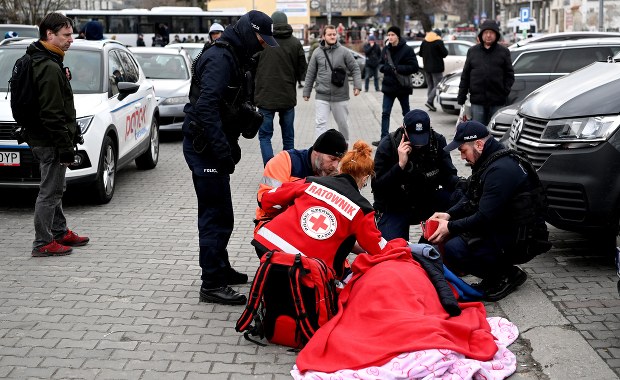 Szpitale marszałkowskie w Śląskiem przyjmą rannych i uchodźców z Ukrainy