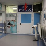 Szpitale tną oddziały w całej Polsce. NFZ płaci za to ryczałt 50 proc.